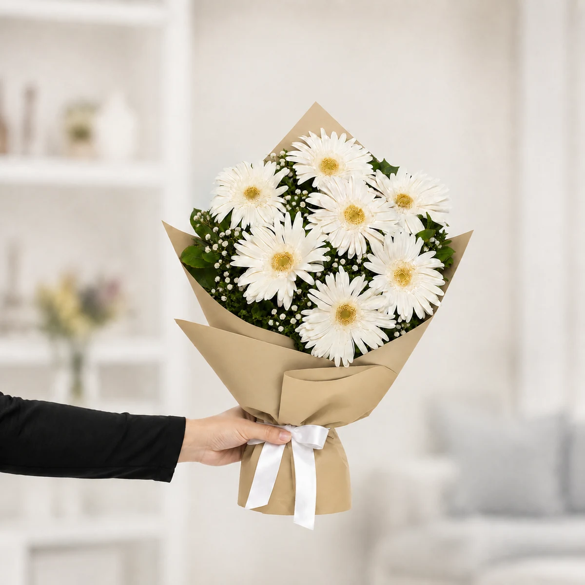 7 Beyaz Gerbera Buketi - Şampanya Gold Ambalaj